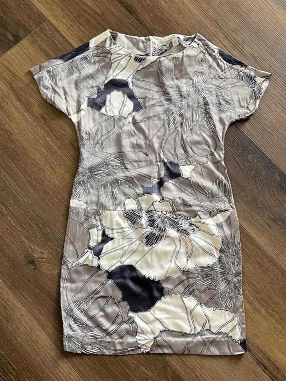 Banana Republic White Floral Silk Short Sleeve Mini Dress